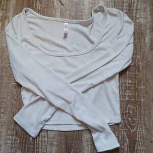 Long sleeve white top
